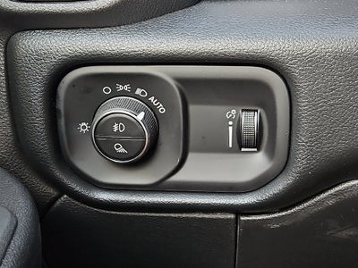2027 RAM 3500 RAM 3500 TRADESMAN CREW CAB 4X4 8' BOX