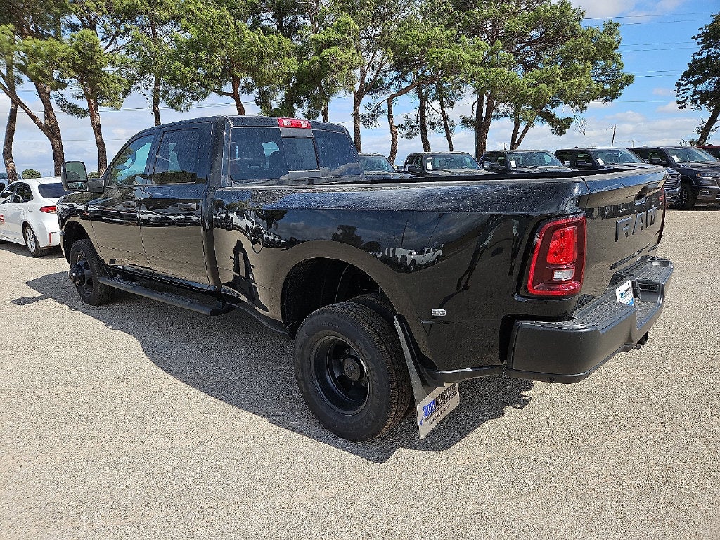 2027 RAM 3500 RAM 3500 TRADESMAN CREW CAB 4X4 8' BOX