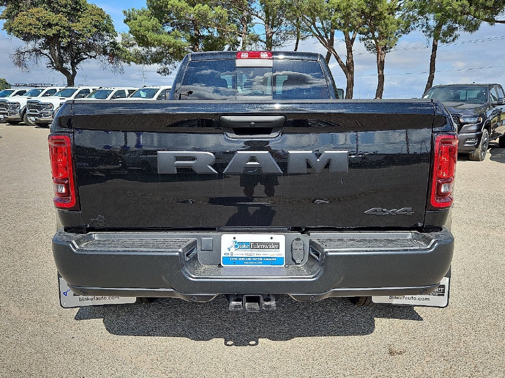2027 RAM 3500 RAM 3500 TRADESMAN CREW CAB 4X4 8' BOX