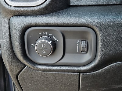 2027 RAM 3500 RAM 3500 TRADESMAN CREW CAB 4X4 8' BOX