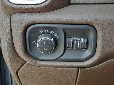 2027 RAM 3500 RAM 3500 LARAMIE CREW CAB 4X4 8' BOX