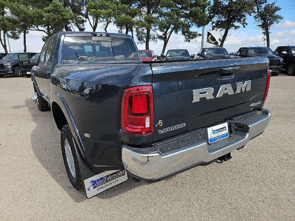 2027 RAM 3500 RAM 3500 LARAMIE CREW CAB 4X4 8' BOX