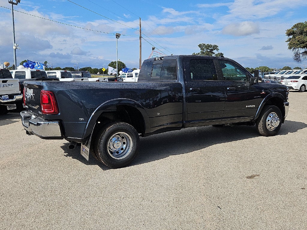 2027 RAM 3500 RAM 3500 LARAMIE CREW CAB 4X4 8' BOX