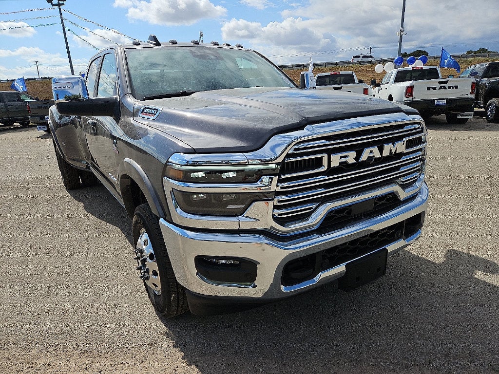 2027 RAM 3500 RAM 3500 LARAMIE CREW CAB 4X4 8' BOX