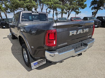 2027 RAM 3500 RAM 3500 LARAMIE CREW CAB 4X4 8' BOX