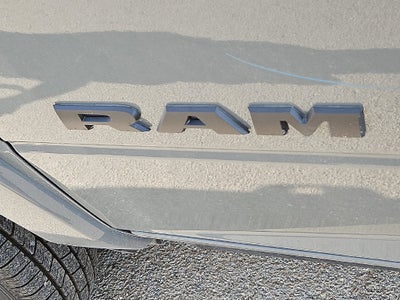 2027 RAM 3500 RAM 3500 LIMITED MEGA CAB 4X4 6'4' BOX