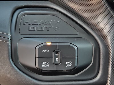 2027 RAM 3500 RAM 3500 LIMITED MEGA CAB 4X4 6'4' BOX