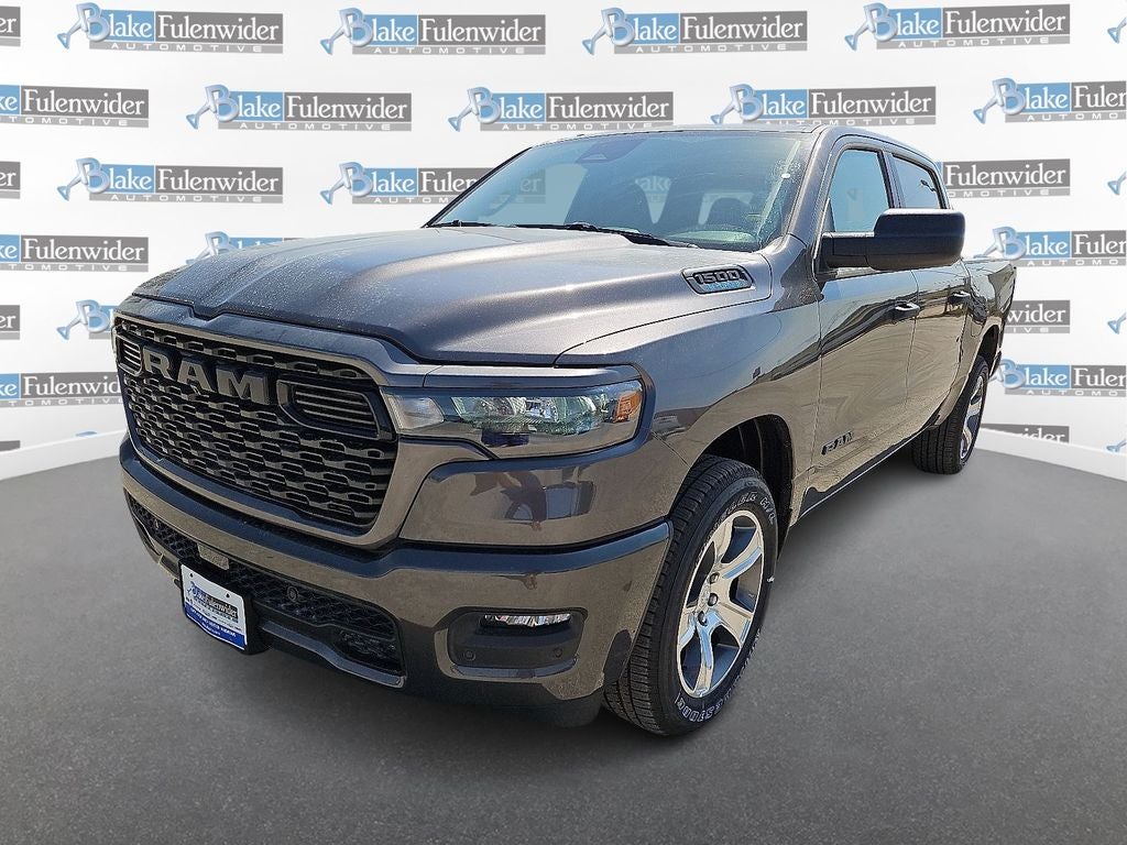 2026 RAM Ram 1500 RAM 1500 EXPRESS CREW CAB 4X2 5'7' BOX