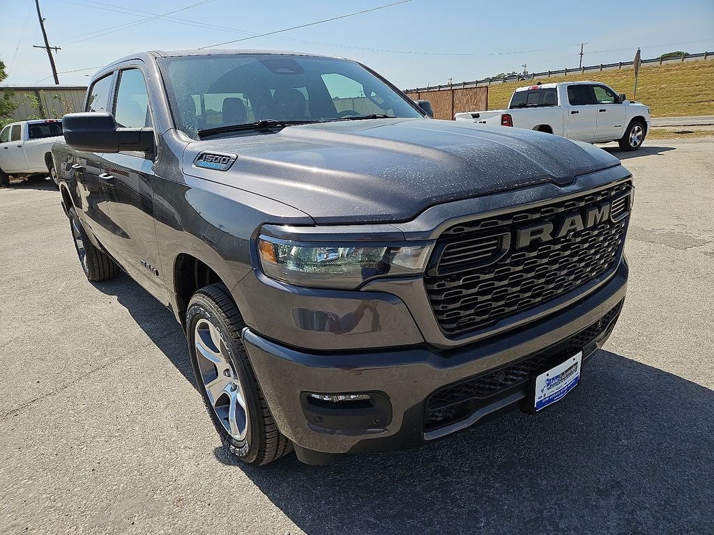 2026 RAM Ram 1500 RAM 1500 EXPRESS CREW CAB 4X2 5'7' BOX