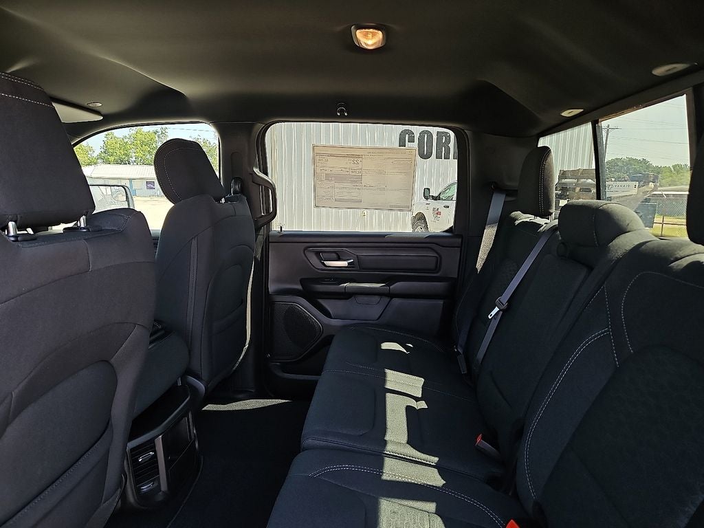 2026 RAM Ram 1500 RAM 1500 EXPRESS CREW CAB 4X2 5'7' BOX