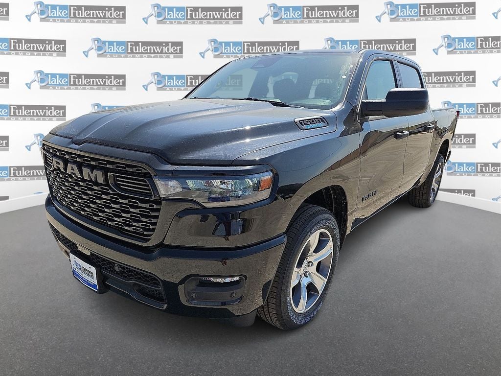 2026 RAM Ram 1500 RAM 1500 EXPRESS CREW CAB 4X2 5'7' BOX