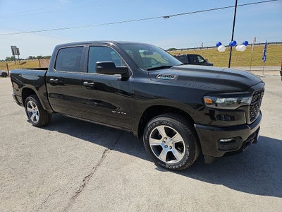 2026 RAM Ram 1500 RAM 1500 EXPRESS CREW CAB 4X2 5'7' BOX