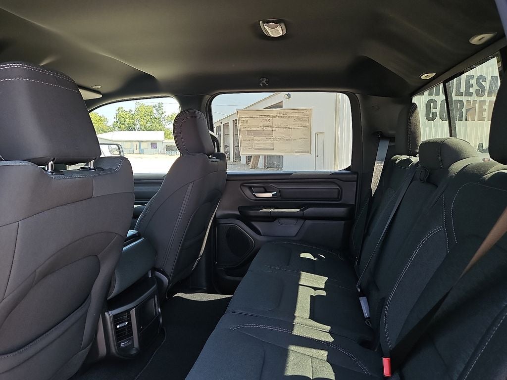 2026 RAM Ram 1500 RAM 1500 EXPRESS CREW CAB 4X2 5'7' BOX