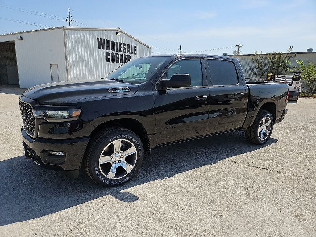 2026 RAM Ram 1500 RAM 1500 EXPRESS CREW CAB 4X2 5'7' BOX