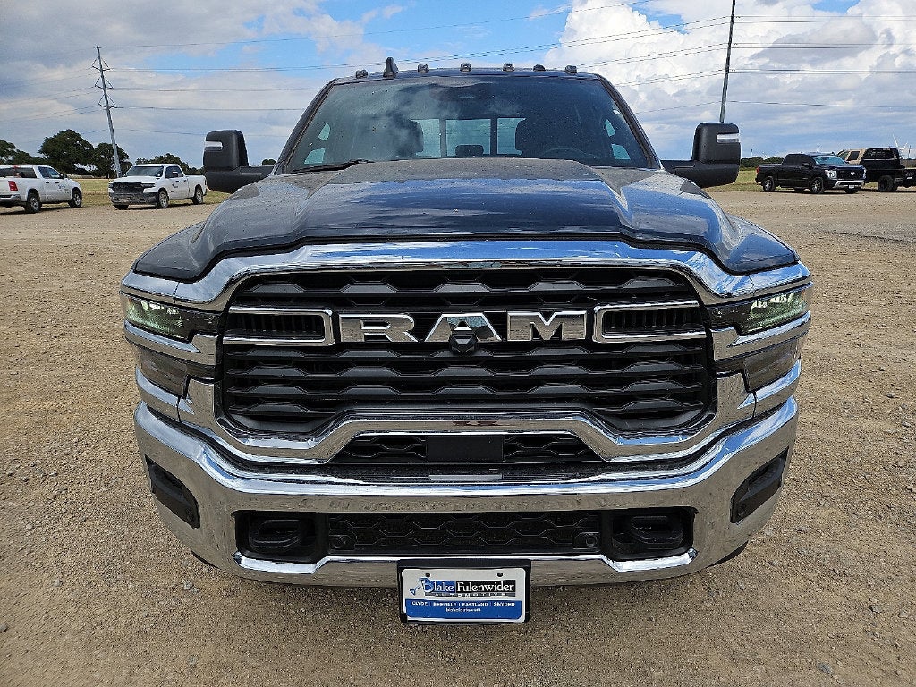 2027 RAM 2500 RAM 2500 TRADESMAN CREW CAB 4X4 6'4' BOX