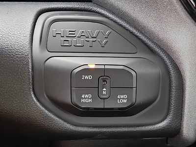 2027 RAM 2500 RAM 2500 TRADESMAN CREW CAB 4X4 6'4' BOX