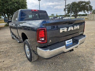 2027 RAM 2500 RAM 2500 TRADESMAN CREW CAB 4X4 6'4' BOX