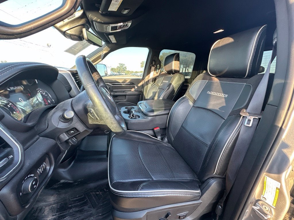 2022 RAM 2500 Laramie Crew Cab 4x4 6'4' Box