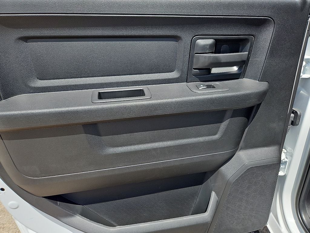2027 RAM 2500 Black Express
