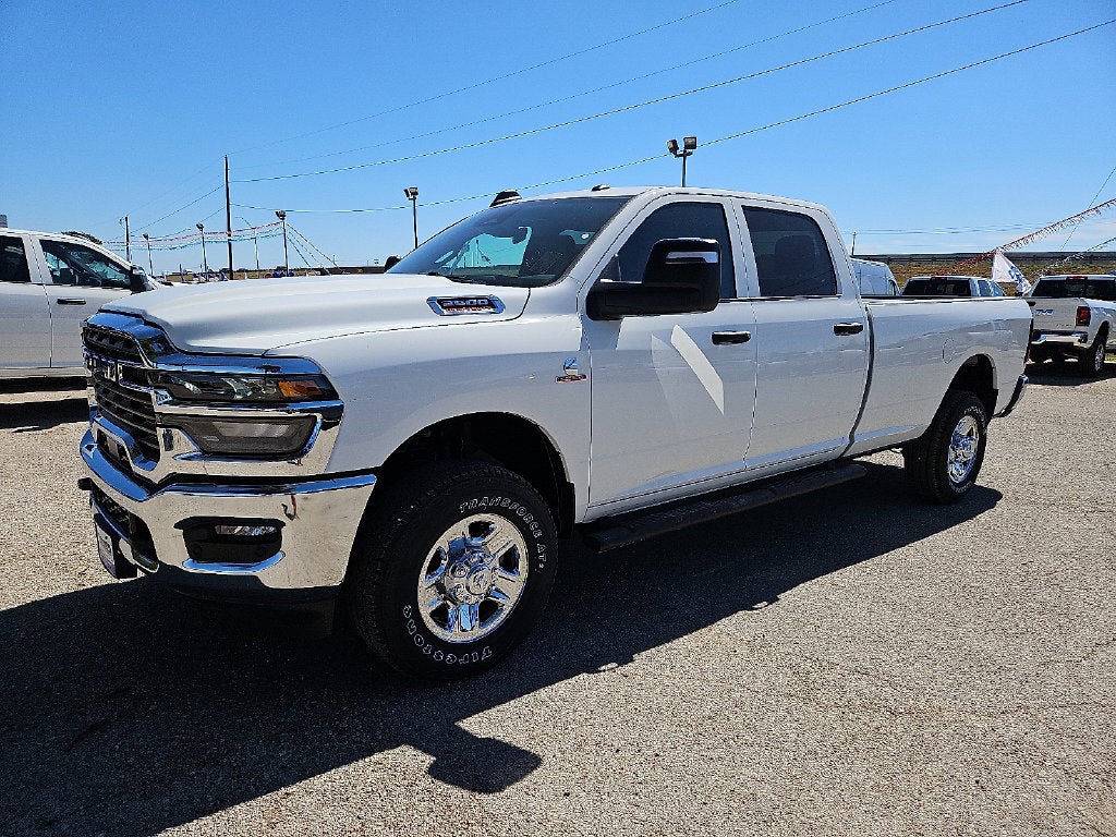 2027 RAM 2500 RAM 2500 TRADESMAN CREW CAB 4X4 8' BOX
