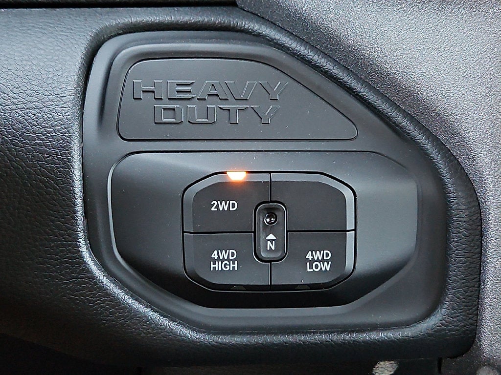 2027 RAM 2500 RAM 2500 TRADESMAN CREW CAB 4X4 8' BOX