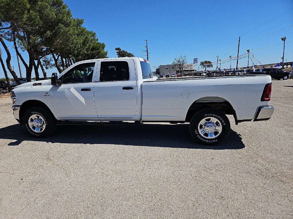 2027 RAM 2500 RAM 2500 TRADESMAN CREW CAB 4X4 8' BOX