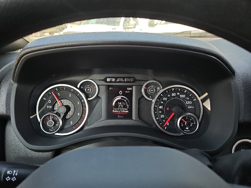 2027 RAM 2500 RAM 2500 TRADESMAN CREW CAB 4X4 8' BOX