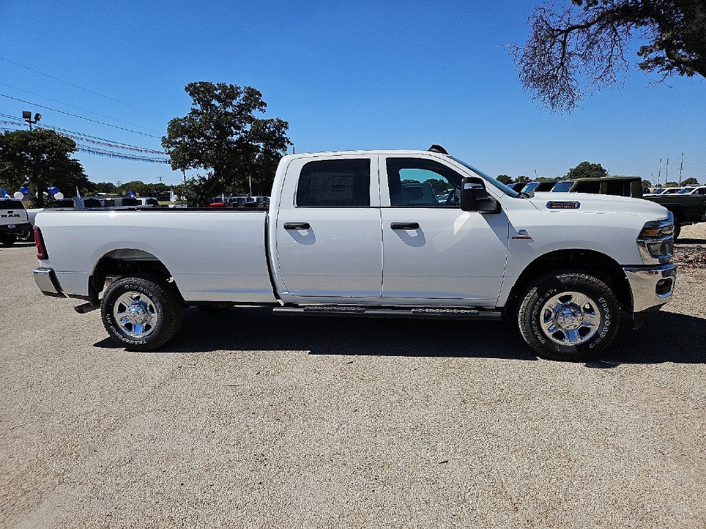2027 RAM 2500 RAM 2500 TRADESMAN CREW CAB 4X4 8' BOX