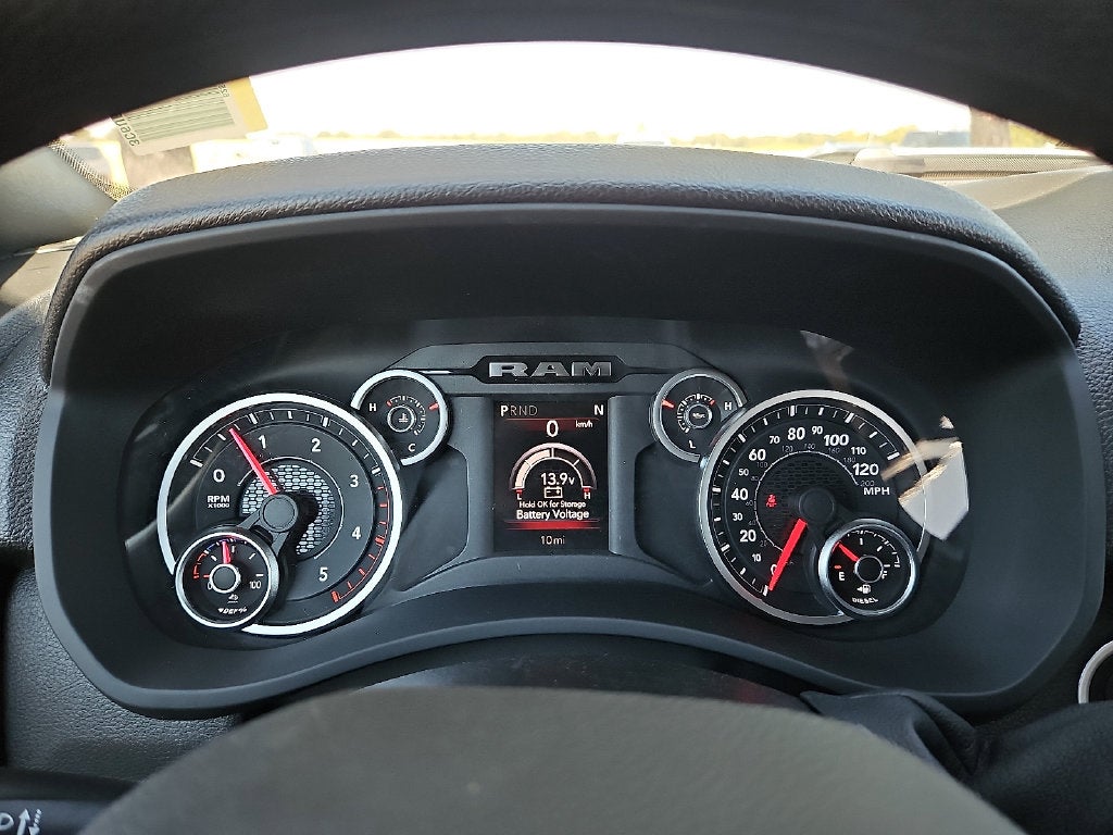 2027 RAM 2500 RAM 2500 TRADESMAN CREW CAB 4X4 8' BOX