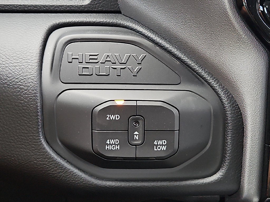 2027 RAM 2500 RAM 2500 LARAMIE MEGA CAB 4X4 6'4' BOX