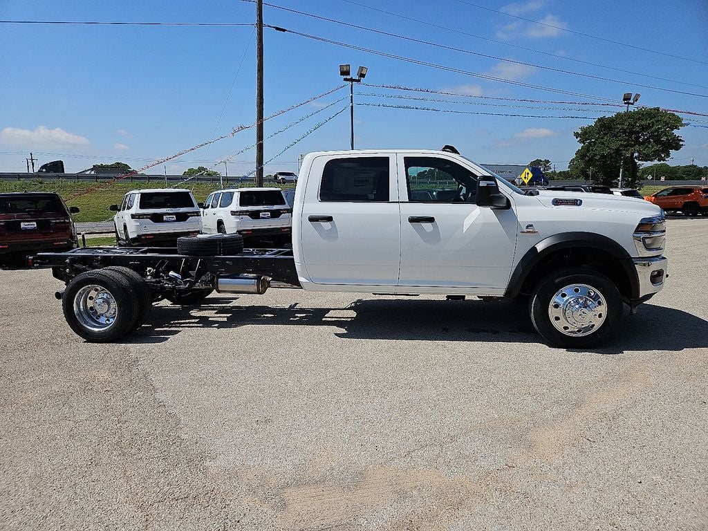 2026 RAM Ram 5500 Chassis Cab RAM 5500 TRADESMAN CHASSIS CREW CAB 4X4 84' CA