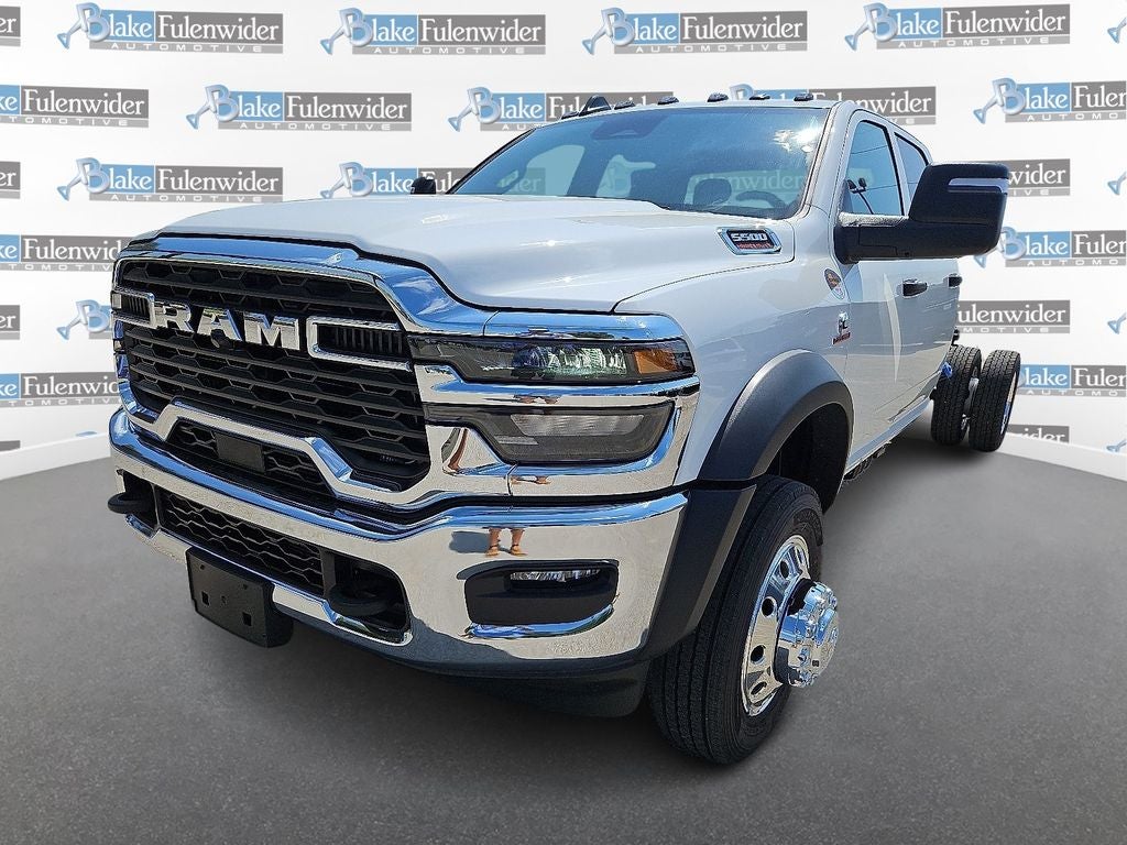 2026 RAM Ram 5500 Chassis Cab RAM 5500 TRADESMAN CHASSIS CREW CAB 4X4 84' CA