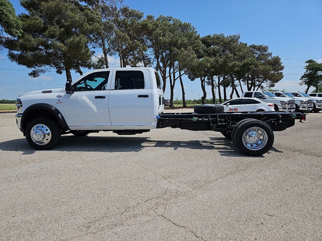2026 RAM Ram 5500 Chassis Cab RAM 5500 TRADESMAN CHASSIS CREW CAB 4X4 84' CA