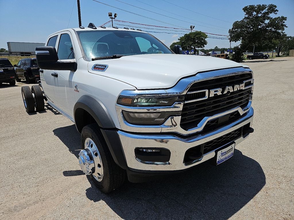 2026 RAM Ram 5500 Chassis Cab RAM 5500 TRADESMAN CHASSIS CREW CAB 4X4 84' CA
