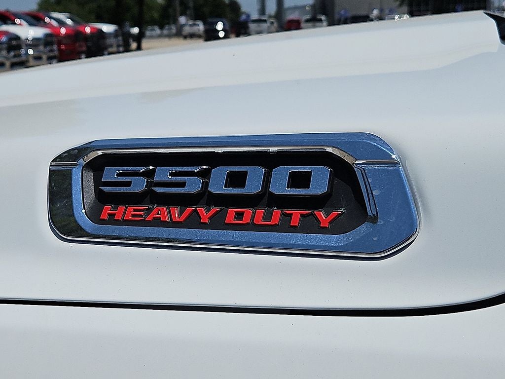 2026 RAM Ram 5500 Chassis Cab RAM 5500 TRADESMAN CHASSIS CREW CAB 4X4 84' CA