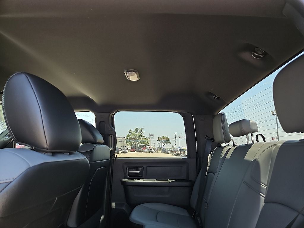 2026 RAM Ram 5500 Chassis Cab RAM 5500 TRADESMAN CHASSIS CREW CAB 4X4 84' CA