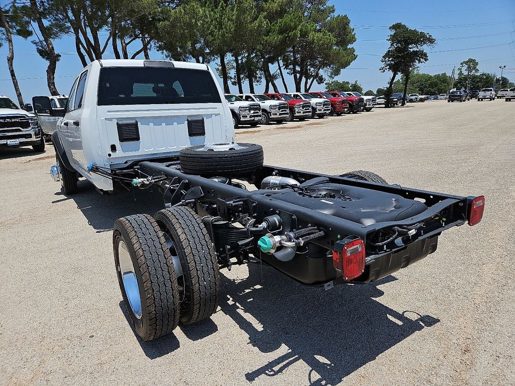 2026 RAM Ram 5500 Chassis Cab RAM 5500 TRADESMAN CHASSIS CREW CAB 4X4 84' CA