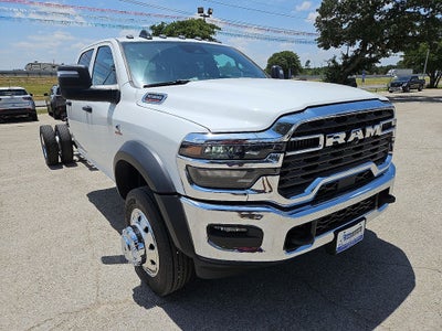 2026 RAM Ram 5500 Chassis Cab RAM 5500 TRADESMAN CHASSIS CREW CAB 4X4 84' CA