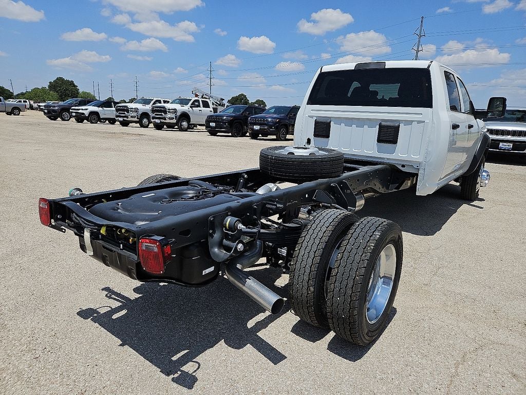 2026 RAM Ram 5500 Chassis Cab RAM 5500 TRADESMAN CHASSIS CREW CAB 4X4 84' CA