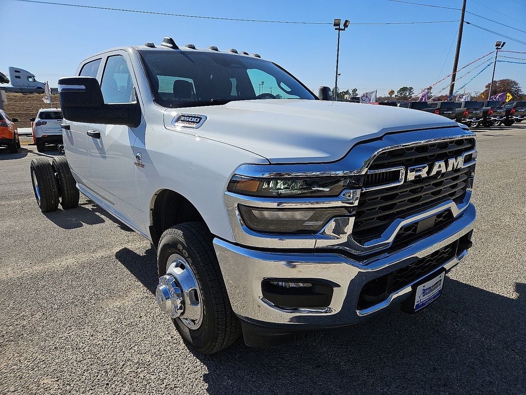 2026 RAM Ram 3500 Chassis Cab RAM 3500 TRADESMAN CREW CAB CHASSIS 4X4 60' CA