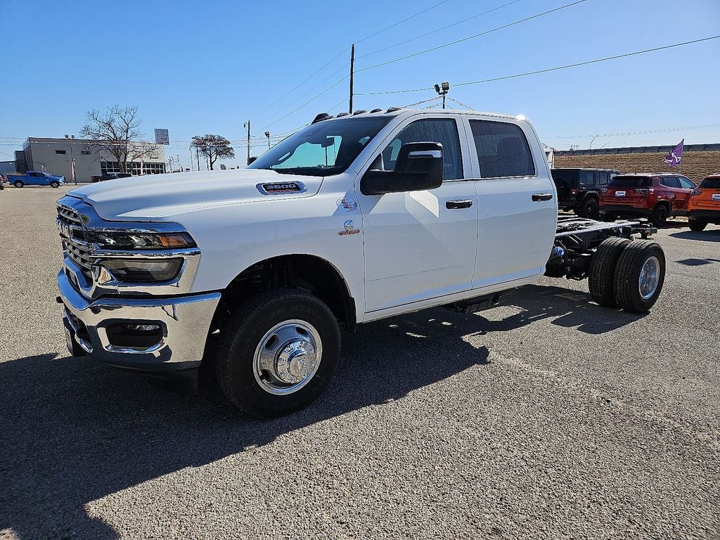 2026 RAM Ram 3500 Chassis Cab RAM 3500 TRADESMAN CREW CAB CHASSIS 4X4 60' CA
