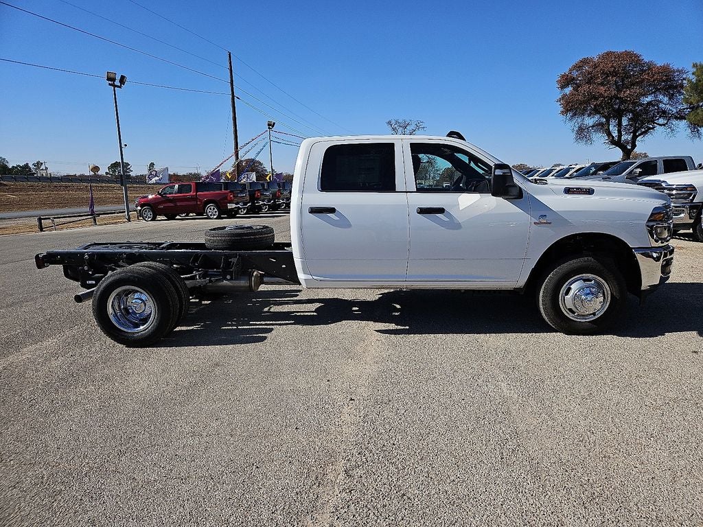 2026 RAM Ram 3500 Chassis Cab RAM 3500 TRADESMAN CREW CAB CHASSIS 4X4 60' CA
