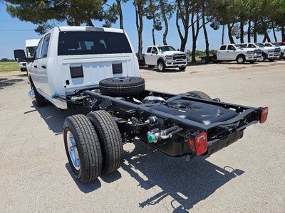 2026 RAM Ram 3500 Chassis Cab RAM 3500 TRADESMAN CREW CAB CHASSIS 4X4 60' CA