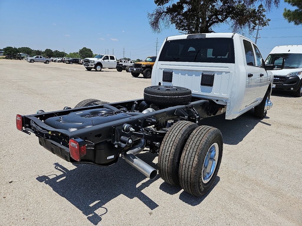 2026 RAM Ram 3500 Chassis Cab RAM 3500 TRADESMAN CREW CAB CHASSIS 4X4 60' CA