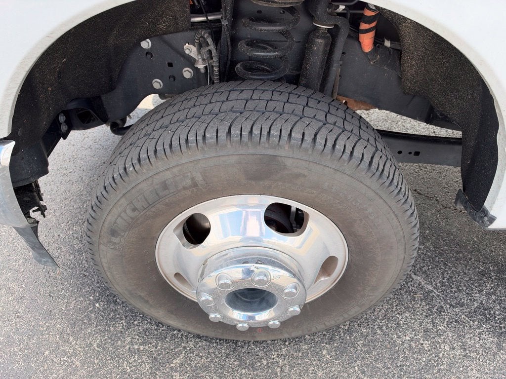 2026 Ford Super Duty F-350 DRW XL