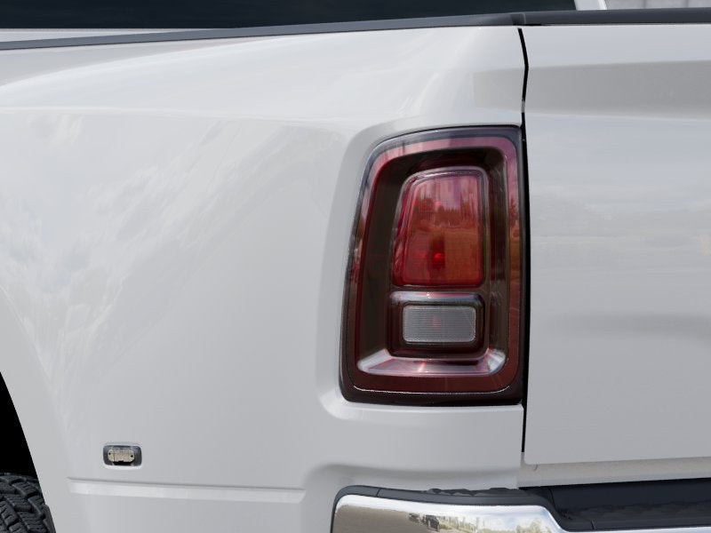 2027 RAM 3500 RAM 3500 TRADESMAN CREW CAB 4X4 8' BOX
